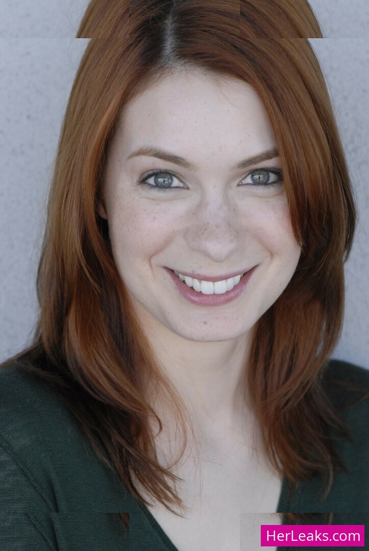 Felicia Day - Image 146