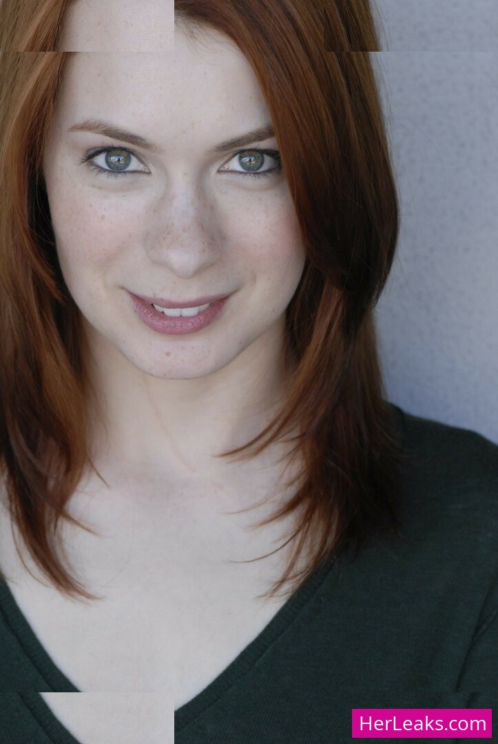 Felicia Day - Image 145