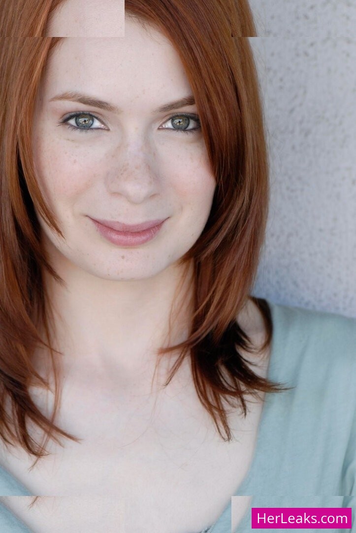 Felicia Day - Image 121