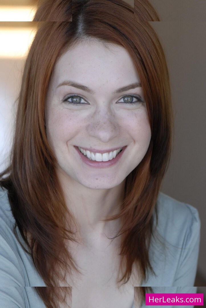 Felicia Day - Image 119