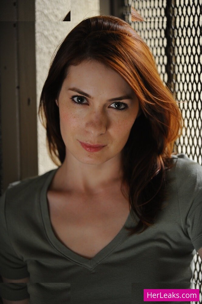 Felicia Day - Image 108