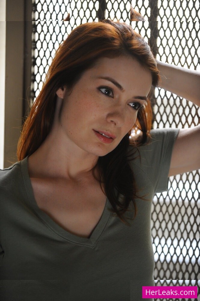 Felicia Day - Image 106