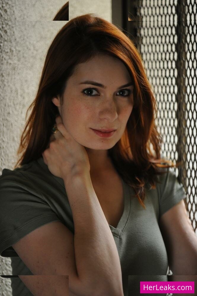 Felicia Day - Image 102