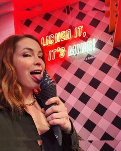Felicia Day - Image 96