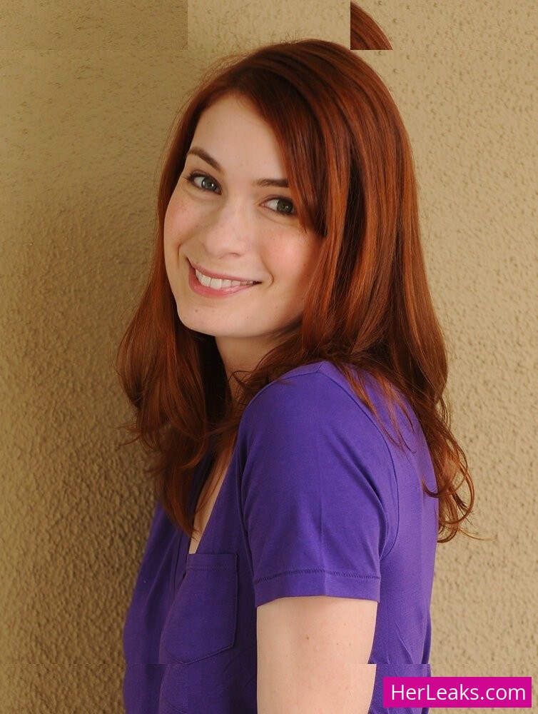 Felicia Day - Image 86