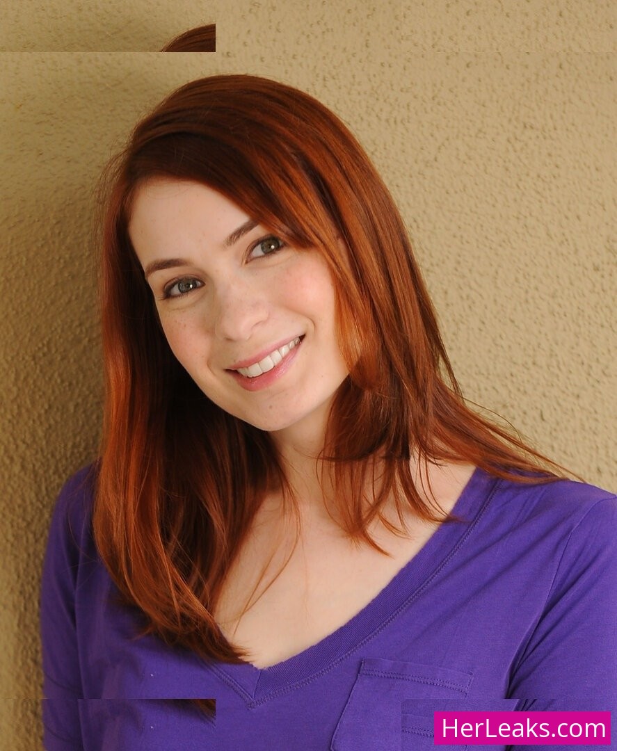 Felicia Day - Image 80