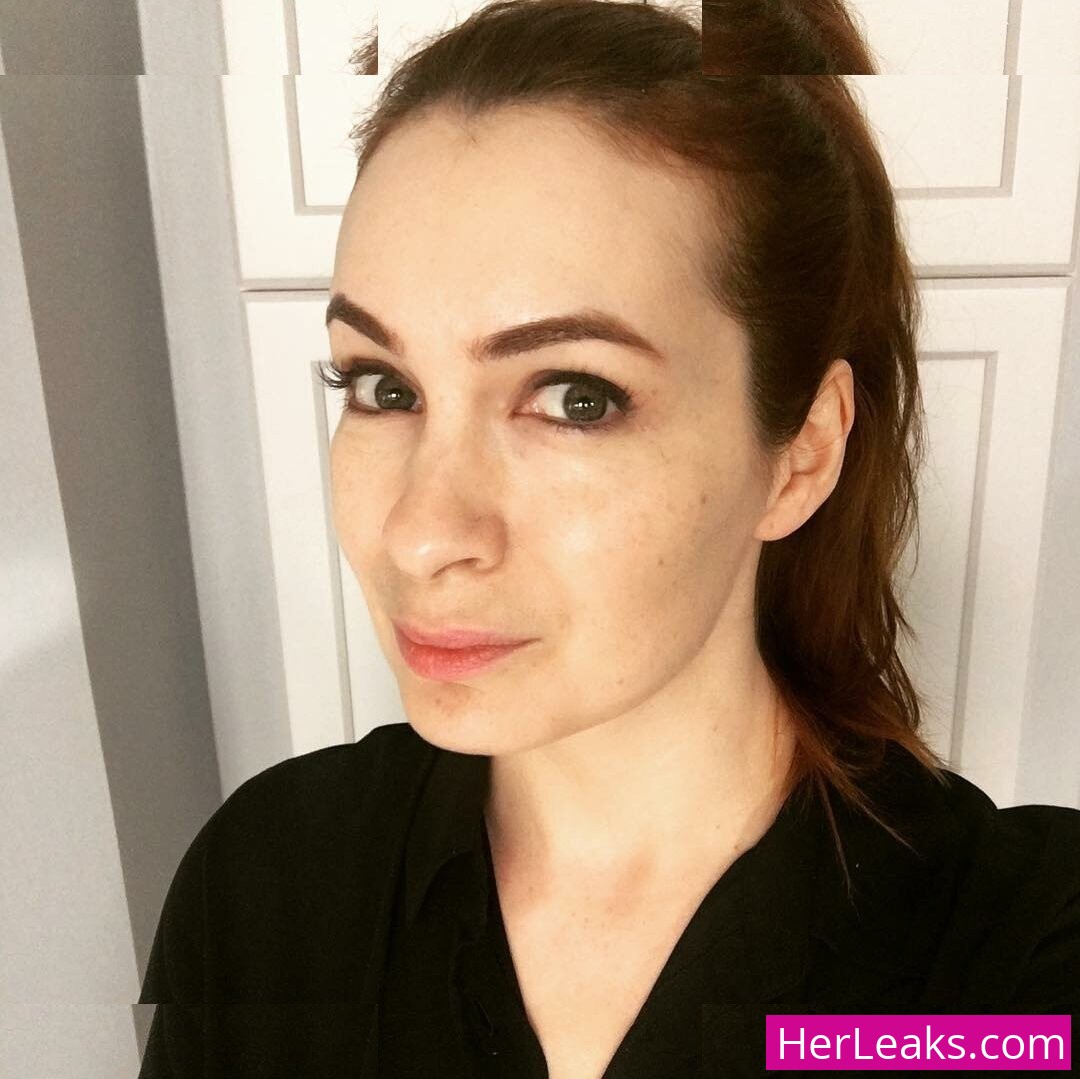 Felicia Day - Image 63