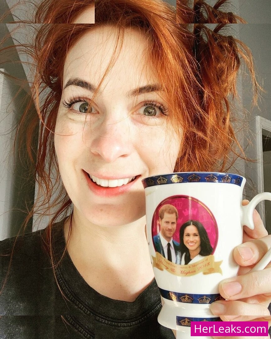 Felicia Day - Image 56