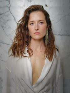 Grace Gummer - Image 18