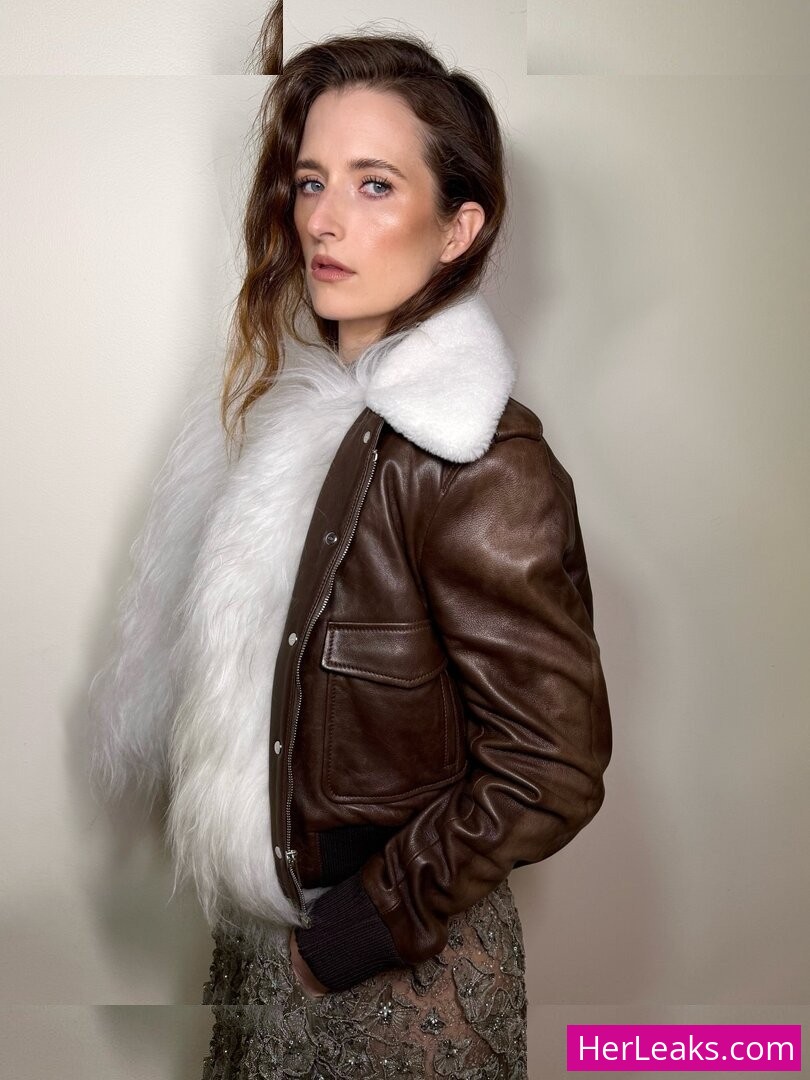 Grace Gummer - Image 11