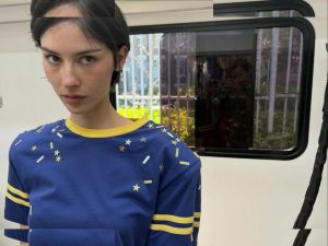 Gracie Abrams - Image 37