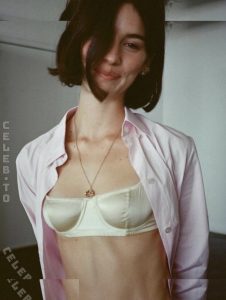 Gracie Abrams - Image 8