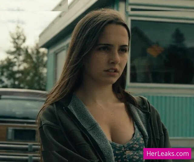 Hannah Cheramy - Image 119