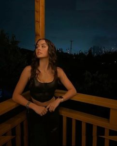 Hannah Cheramy - Image 116