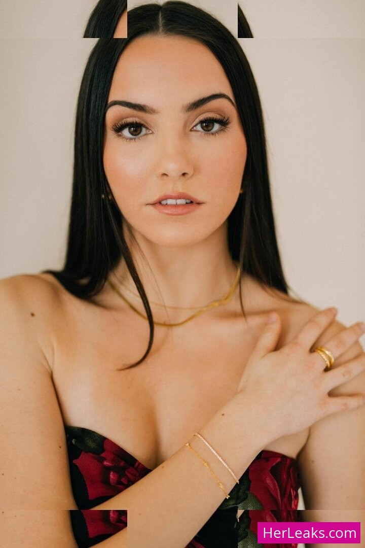 Hannah Cheramy - Image 83