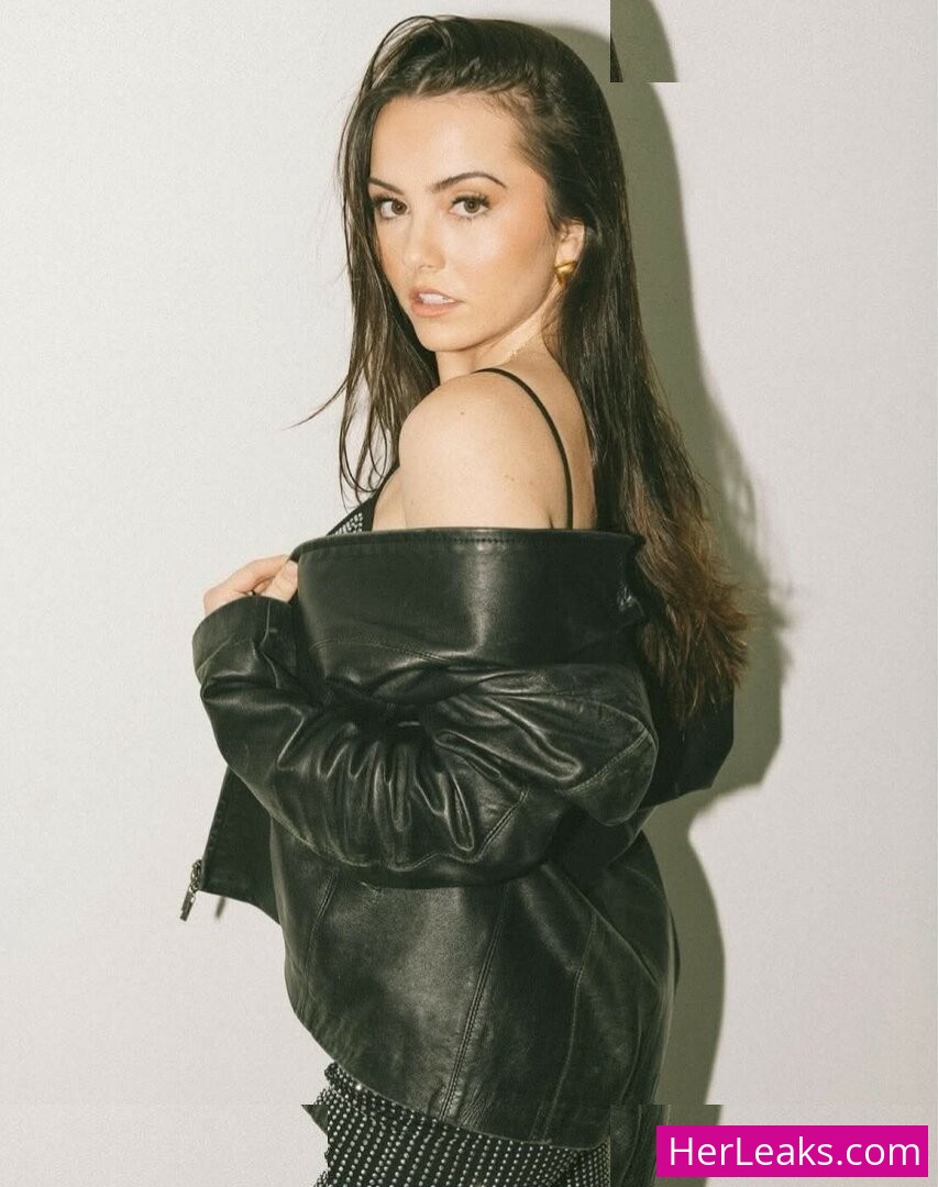 Hannah Cheramy - Image 55