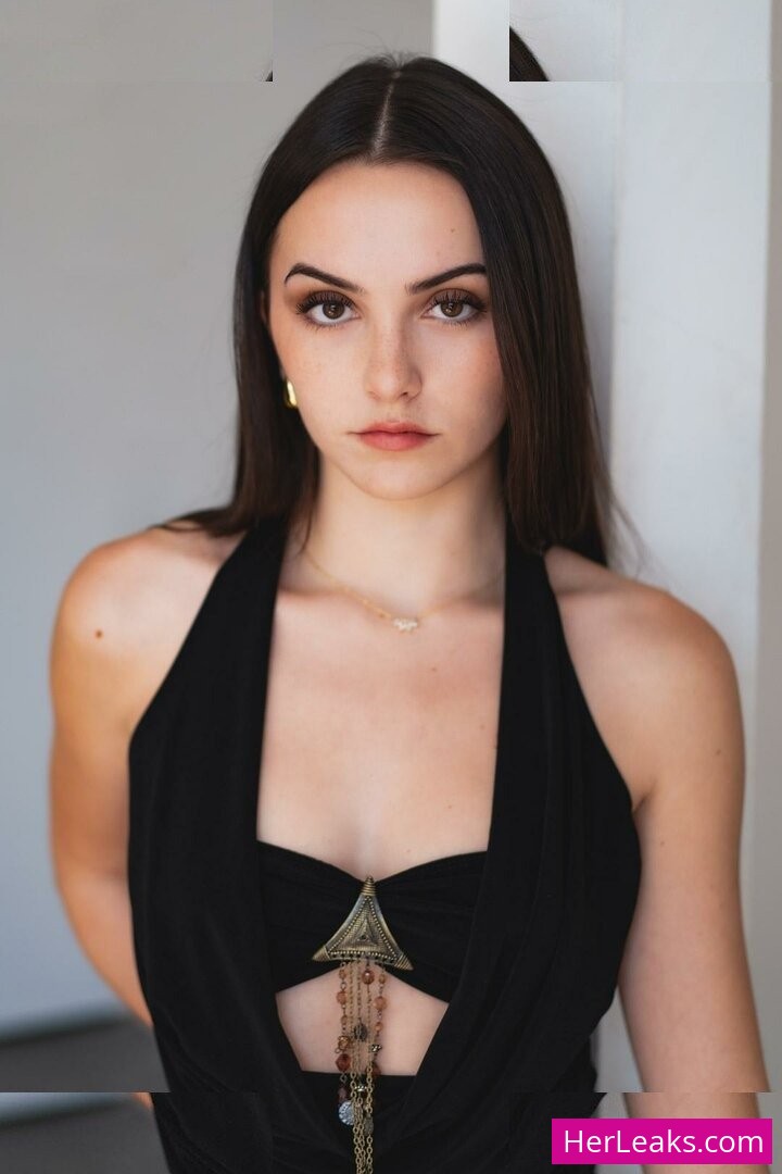 Hannah Cheramy - Image 42