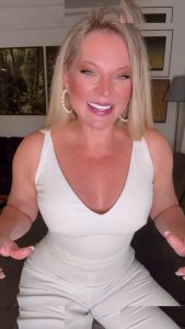 Joice Hasselmann - Image 160