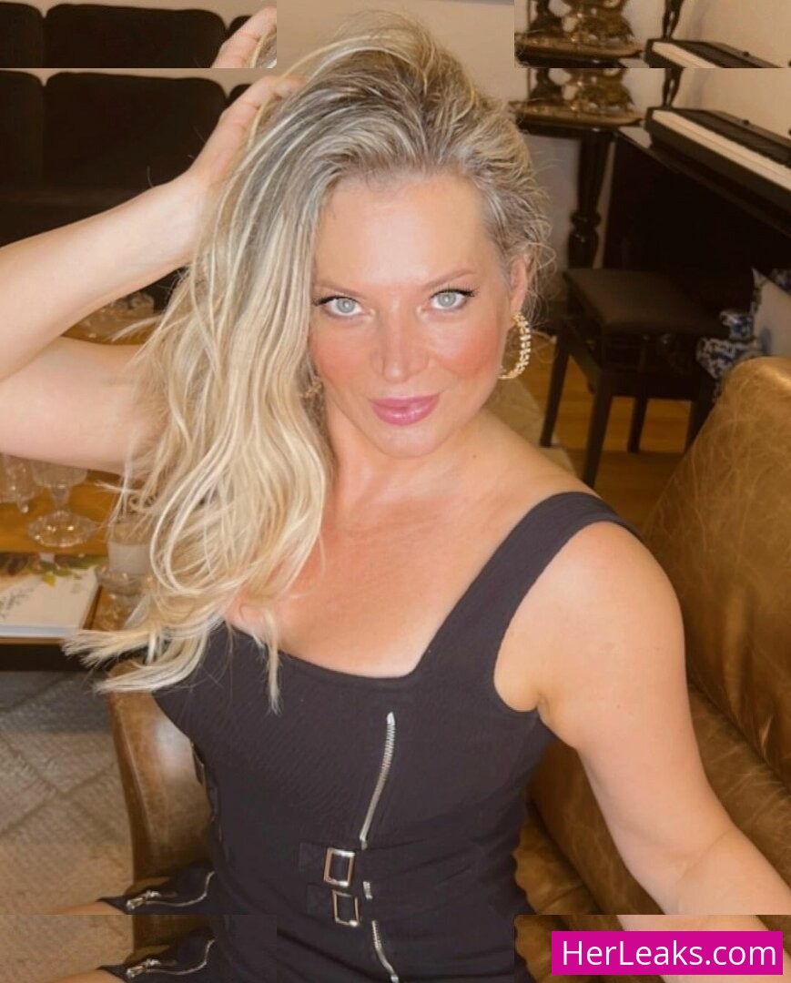 Joice Hasselmann - Image 157
