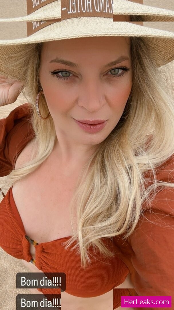 Joice Hasselmann - Image 152