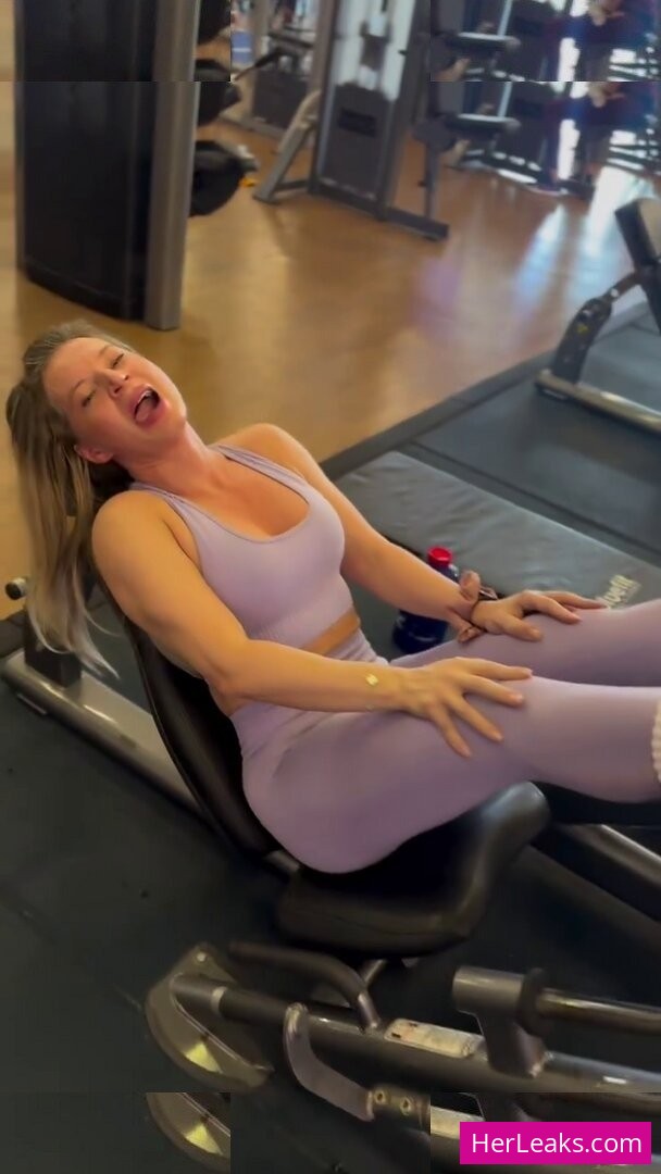 Joice Hasselmann - Image 17
