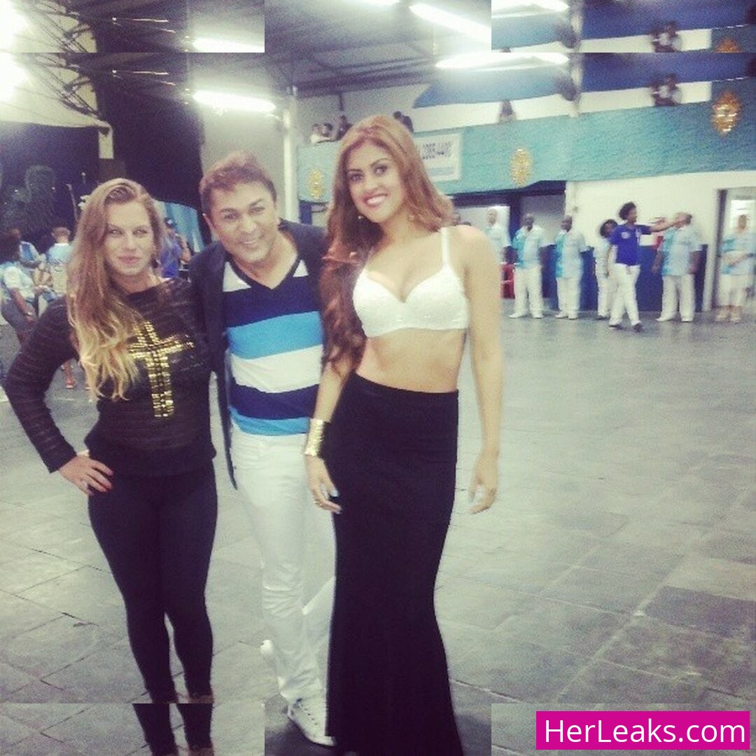 Julia Garcia - Image 104