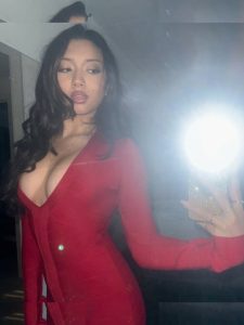 Julia Garcia - Image 29