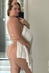 Julia Garcia - Image 24
