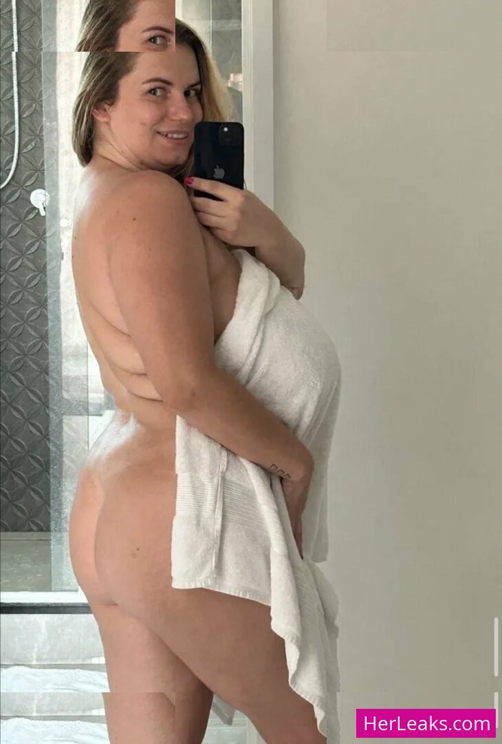 Julia Garcia - Image 24