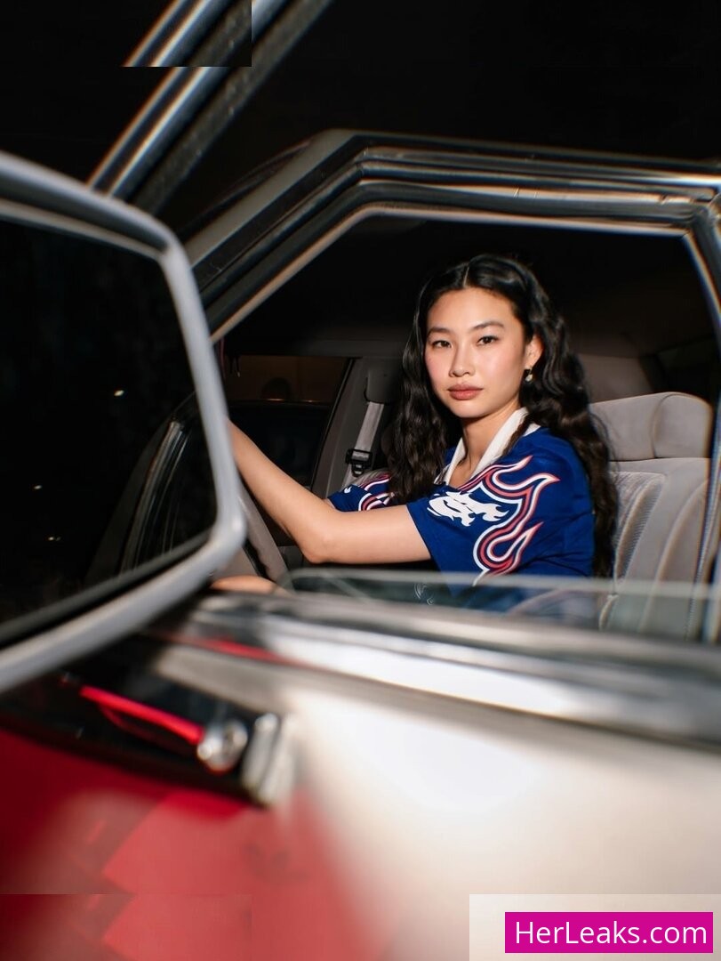 Jung Ho-yeon - Image 39