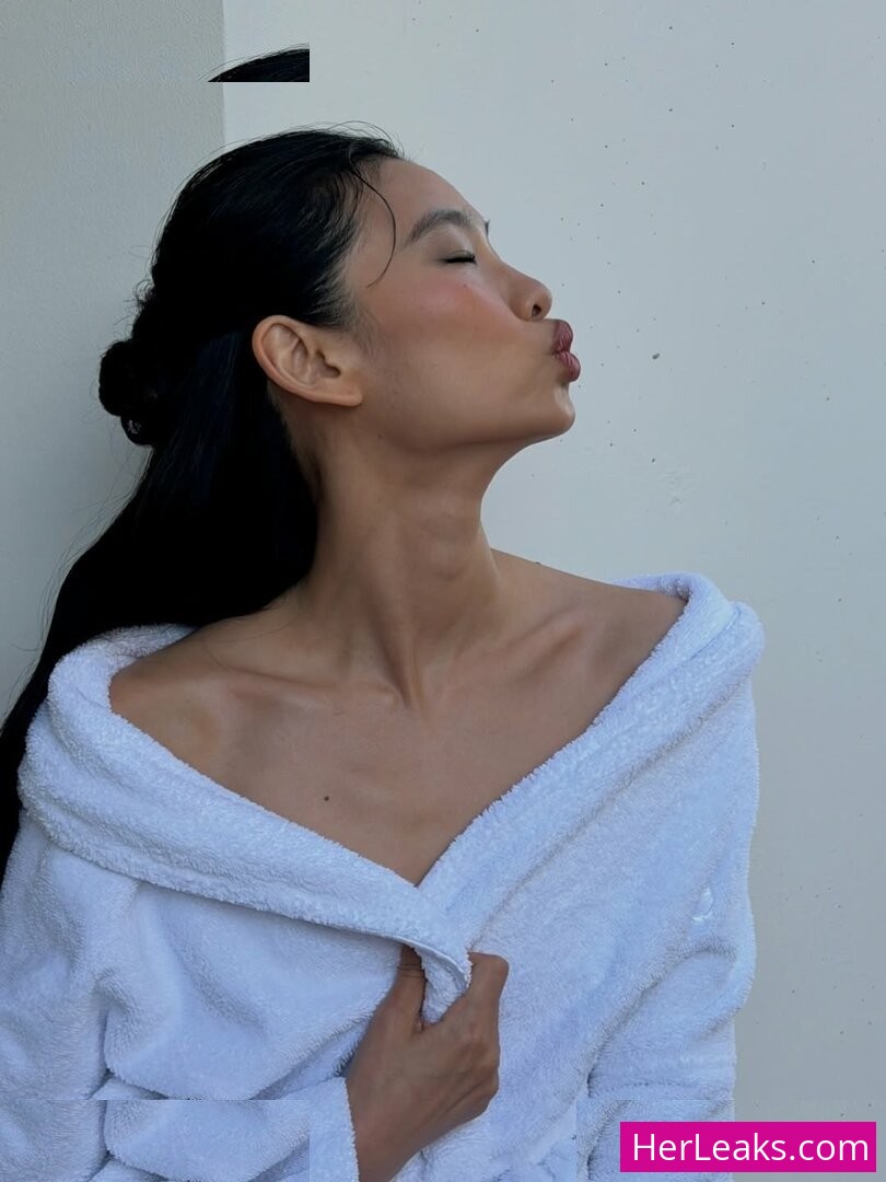 Jung Ho-yeon - Image 29
