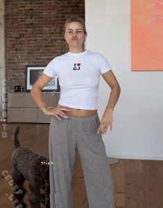 Lea Breuer - Image 150