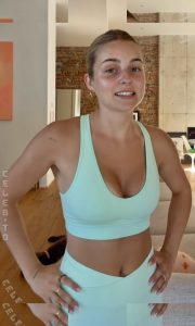 Lea Breuer - Image 36