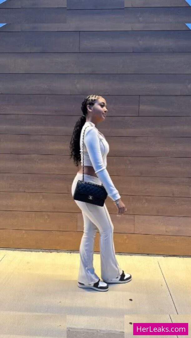 Lexi Vee - Image 5