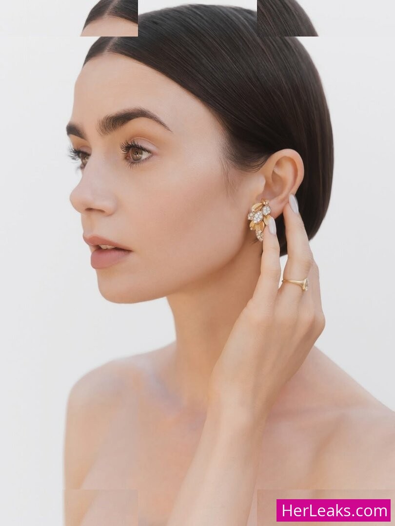 Lily Collins - Image 171