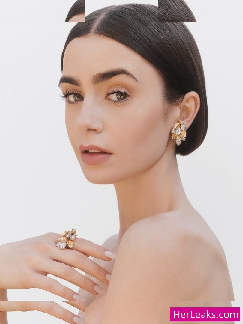 Lily Collins - Image 170