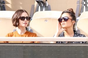 Lily Collins - Image 34