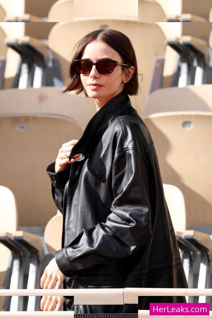 Lily Collins - Image 21