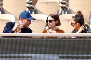 Lily Collins - Image 14
