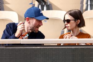 Lily Collins - Image 13
