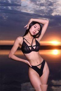 lily69 - Image 3