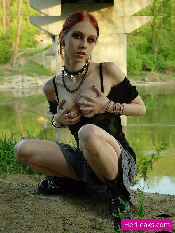 Liz Vicious - Image 89