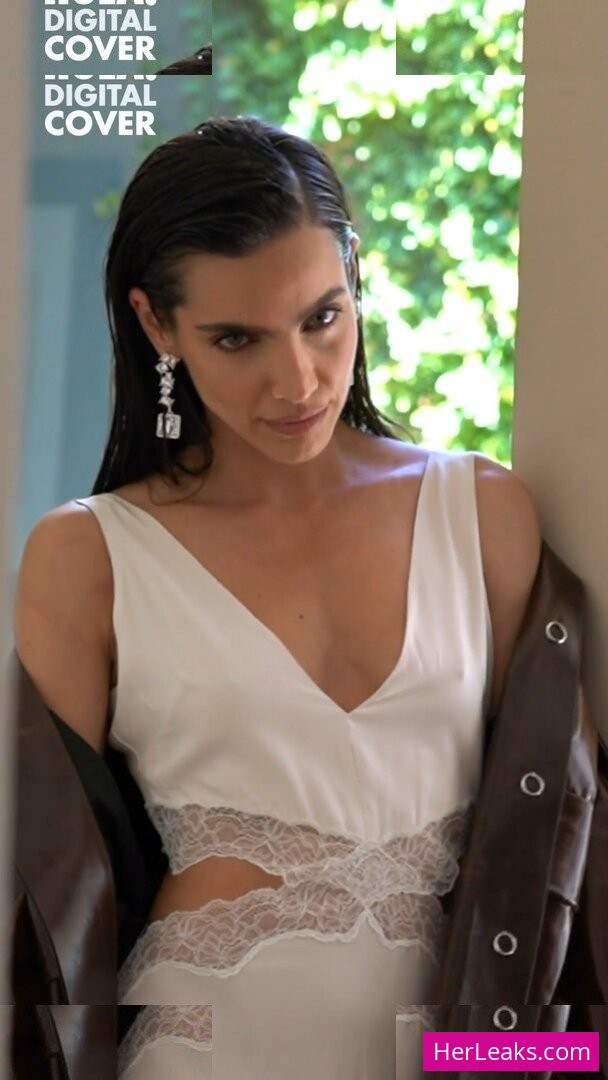 Maria Gabriela De Faria - Image 79