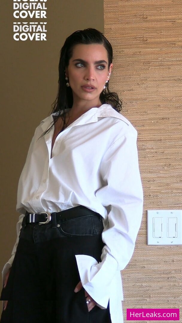 Maria Gabriela De Faria - Image 76