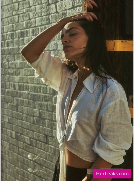 Maria Gabriela De Faria - Image 30