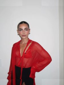 Maria Gabriela De Faria - Image 12