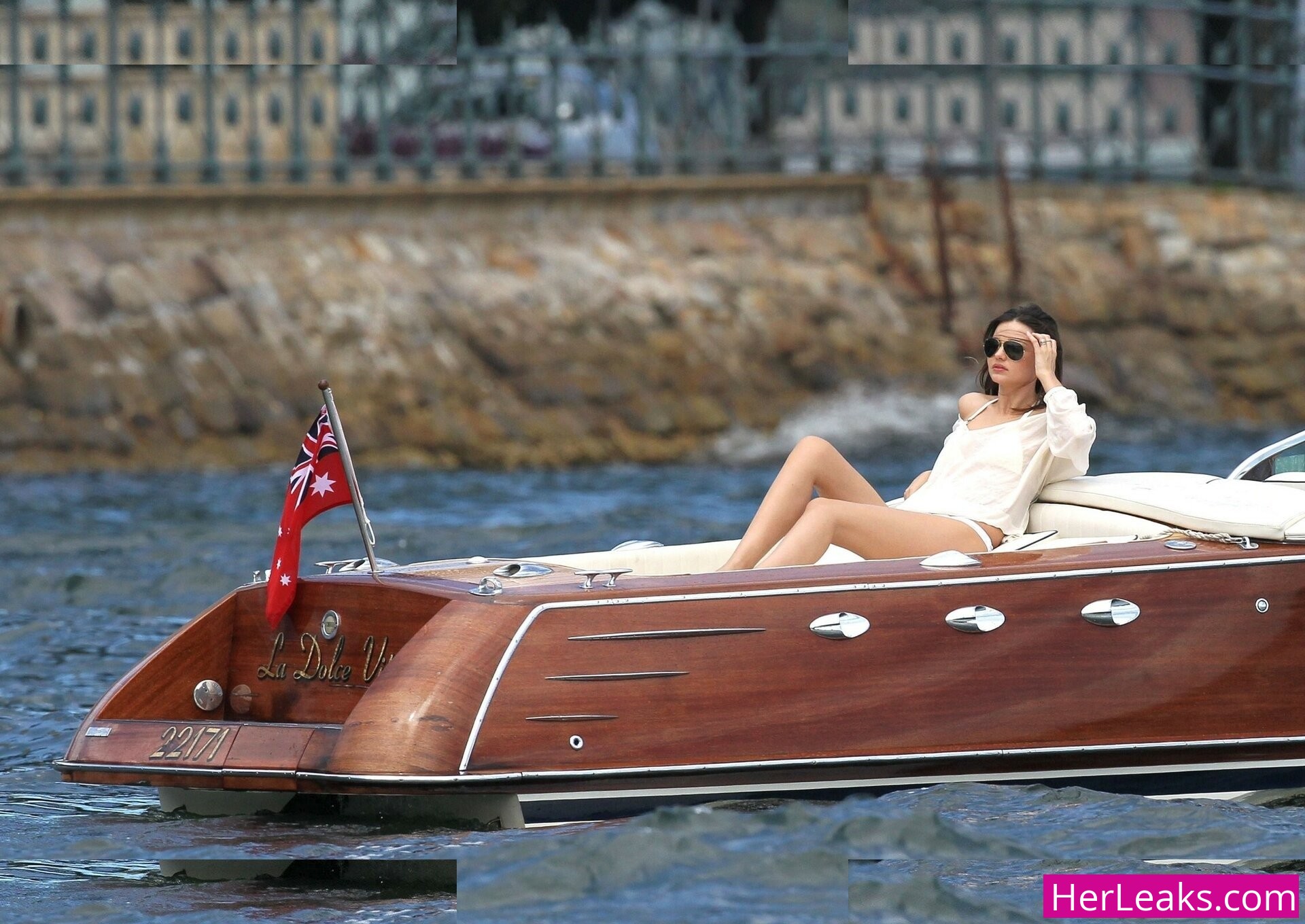 Miranda Kerr - Image 145