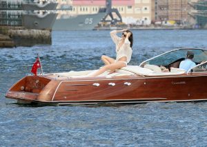 Miranda Kerr - Image 144