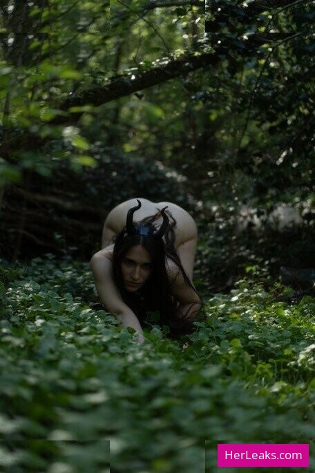 Naya Dickson - Image 43