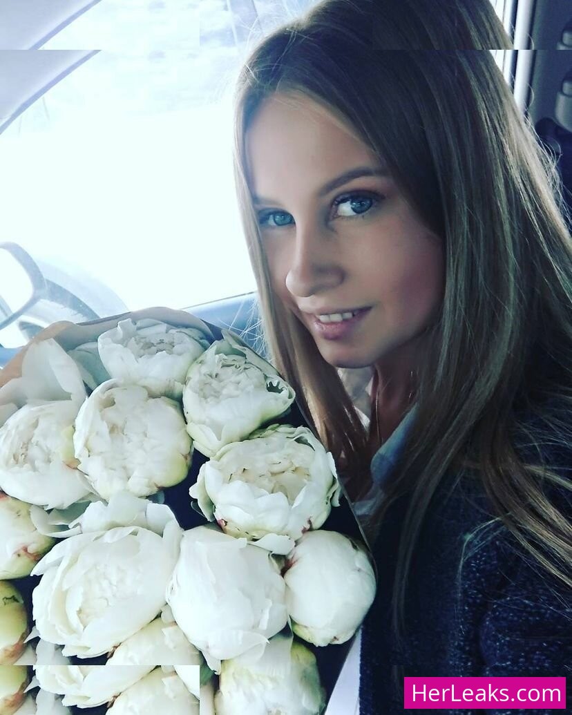 Olga Velichko - Image 54